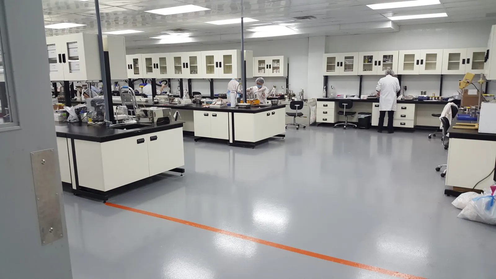 Medical and Pharmaceutical flooring by Zimcoat